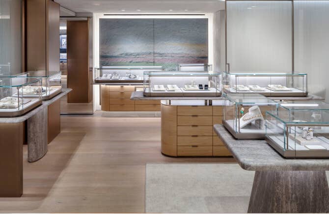 Visit a David Yurman boutique near you.